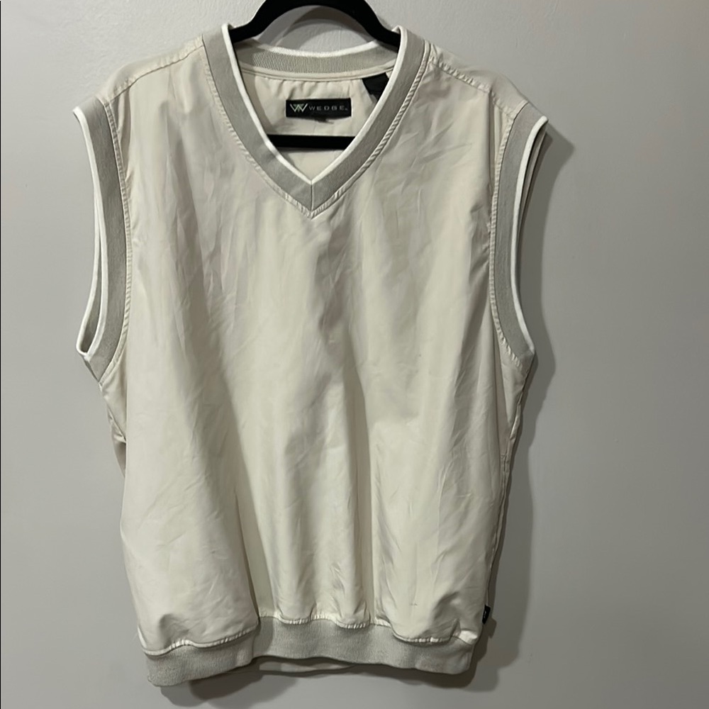 Men’s wedge golf vest, size medium